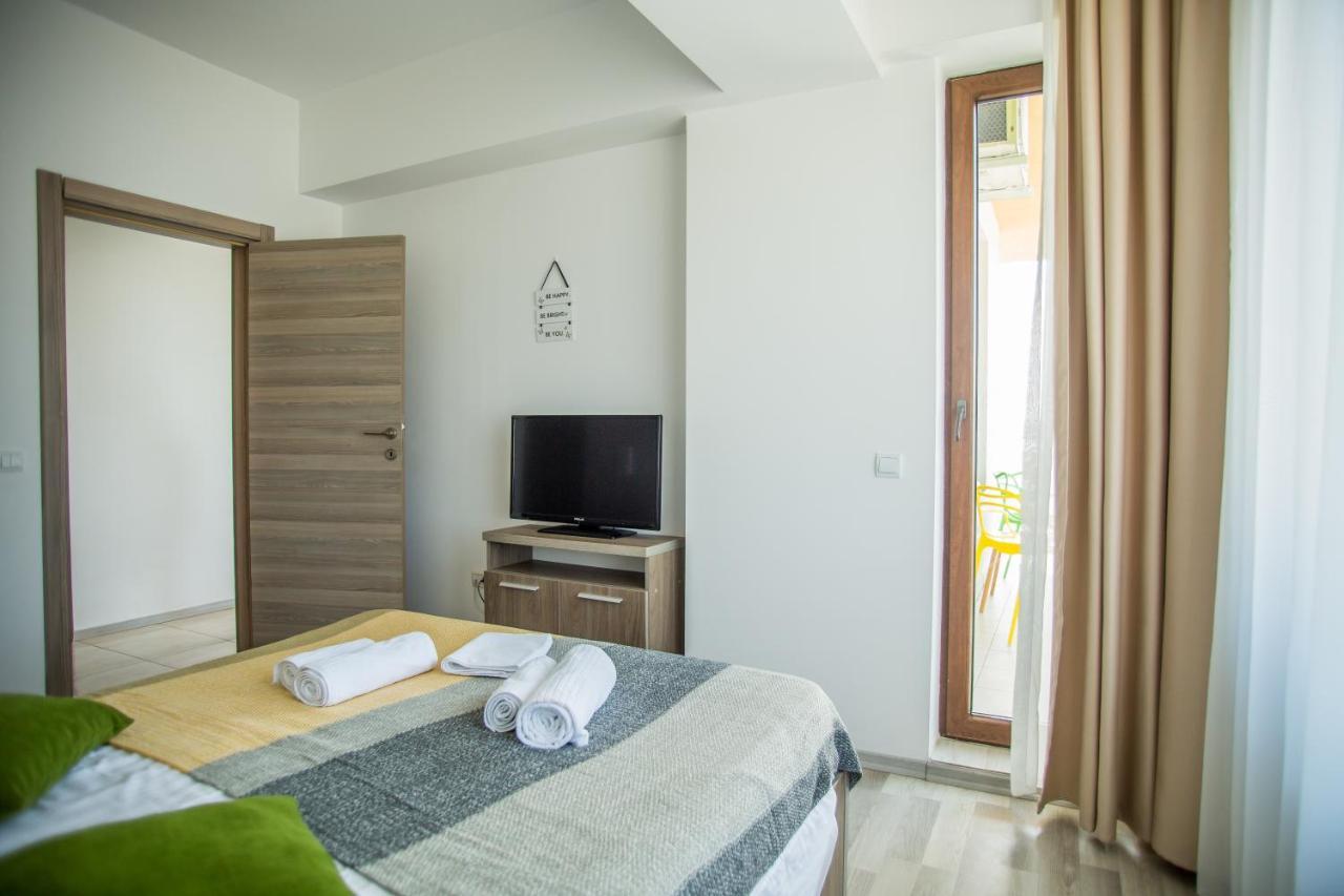 Bella Vista Summerland Mamaia Eksteriør billede