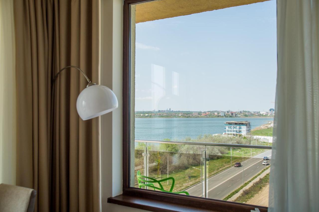 Bella Vista Summerland Mamaia Eksteriør billede