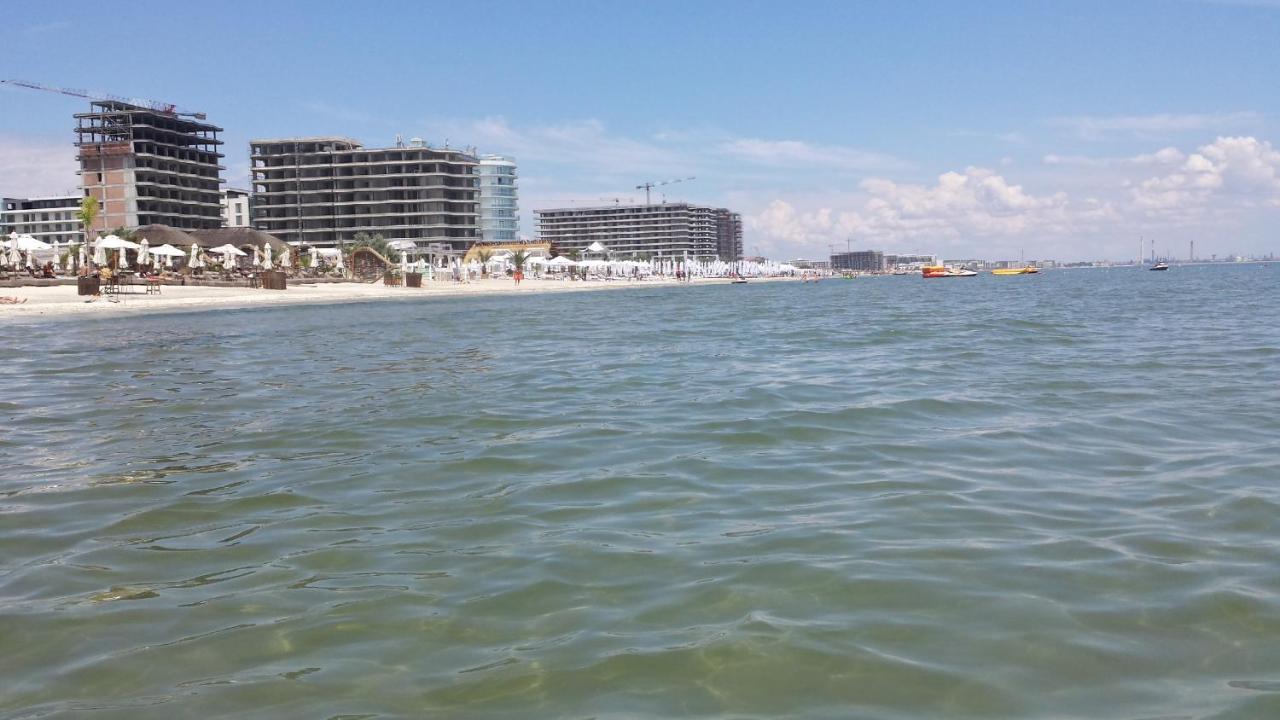 Bella Vista Summerland Mamaia Eksteriør billede