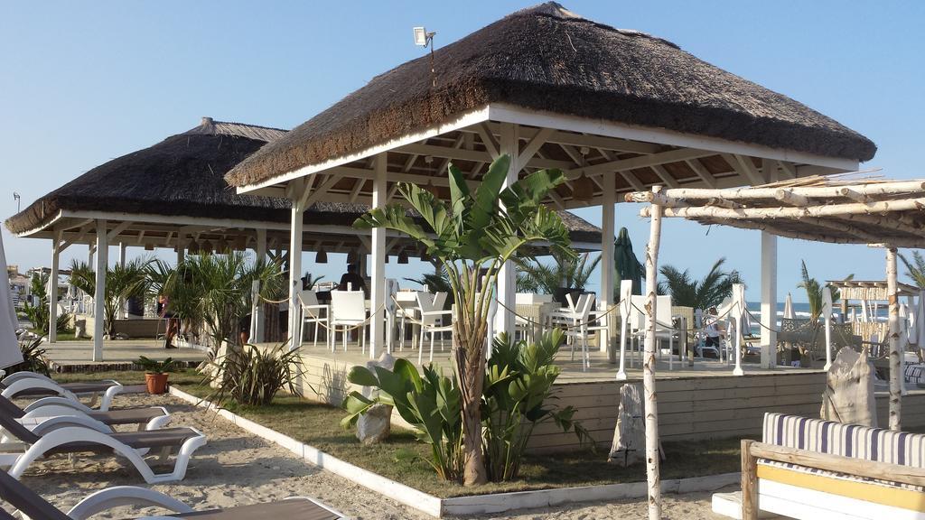 Bella Vista Summerland Mamaia Eksteriør billede